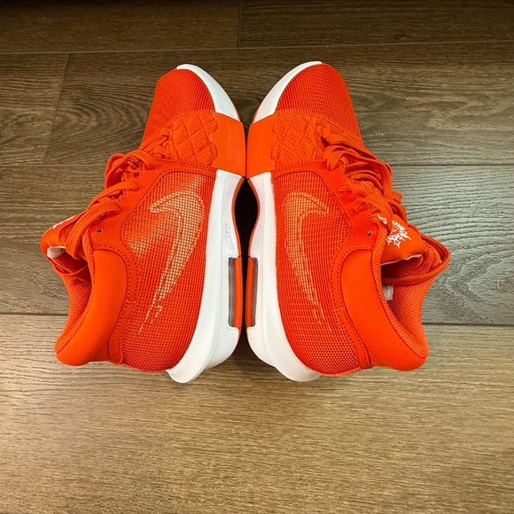Nike Lebron Witness VIII TB team Orange/White 10.5 FB9944-800 Basketball NIB - Picture 3 of 9